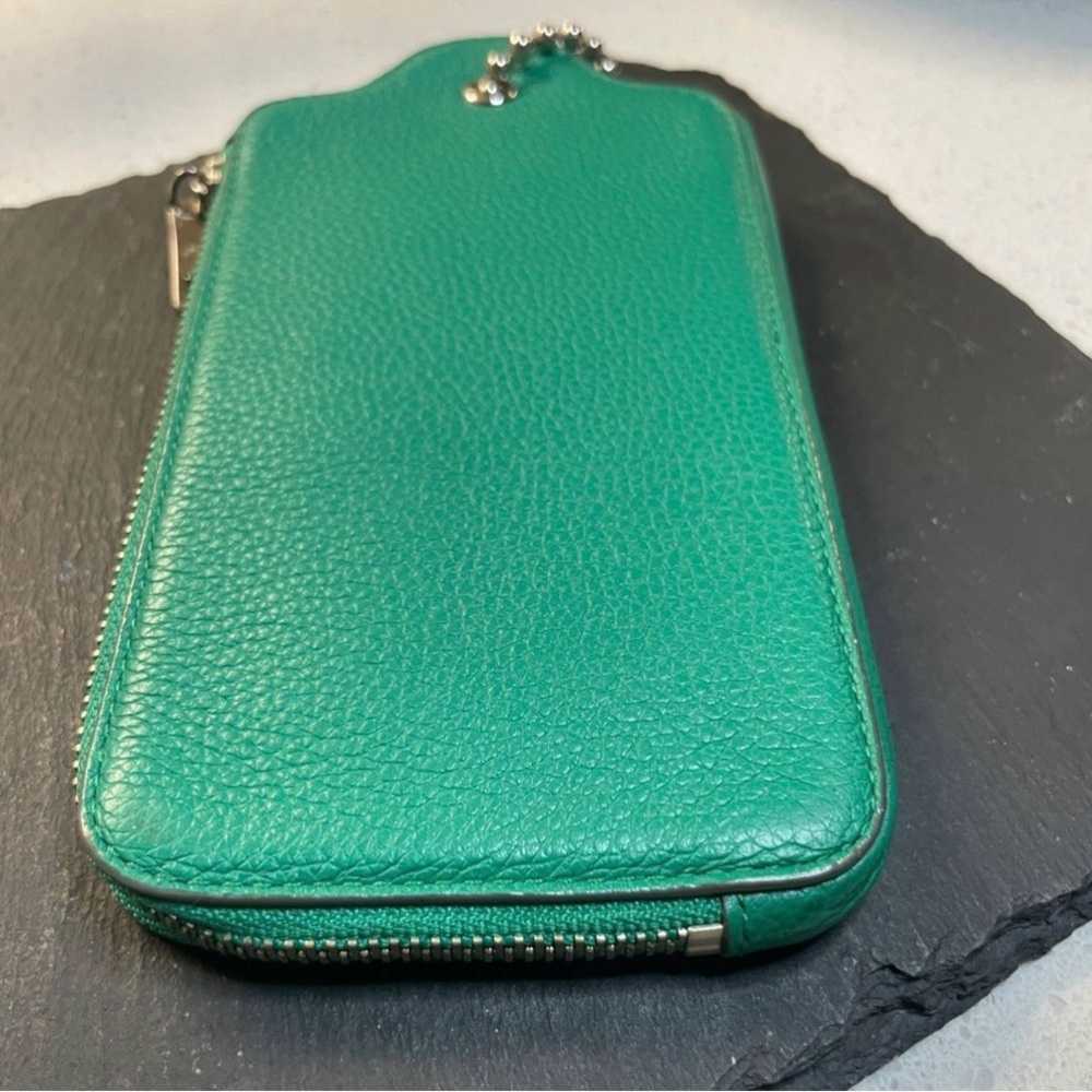 RARE Coach Green Pebbled Leather Zip Wristlet Wallet • Ball Chain Strap - Picture 5 of 9